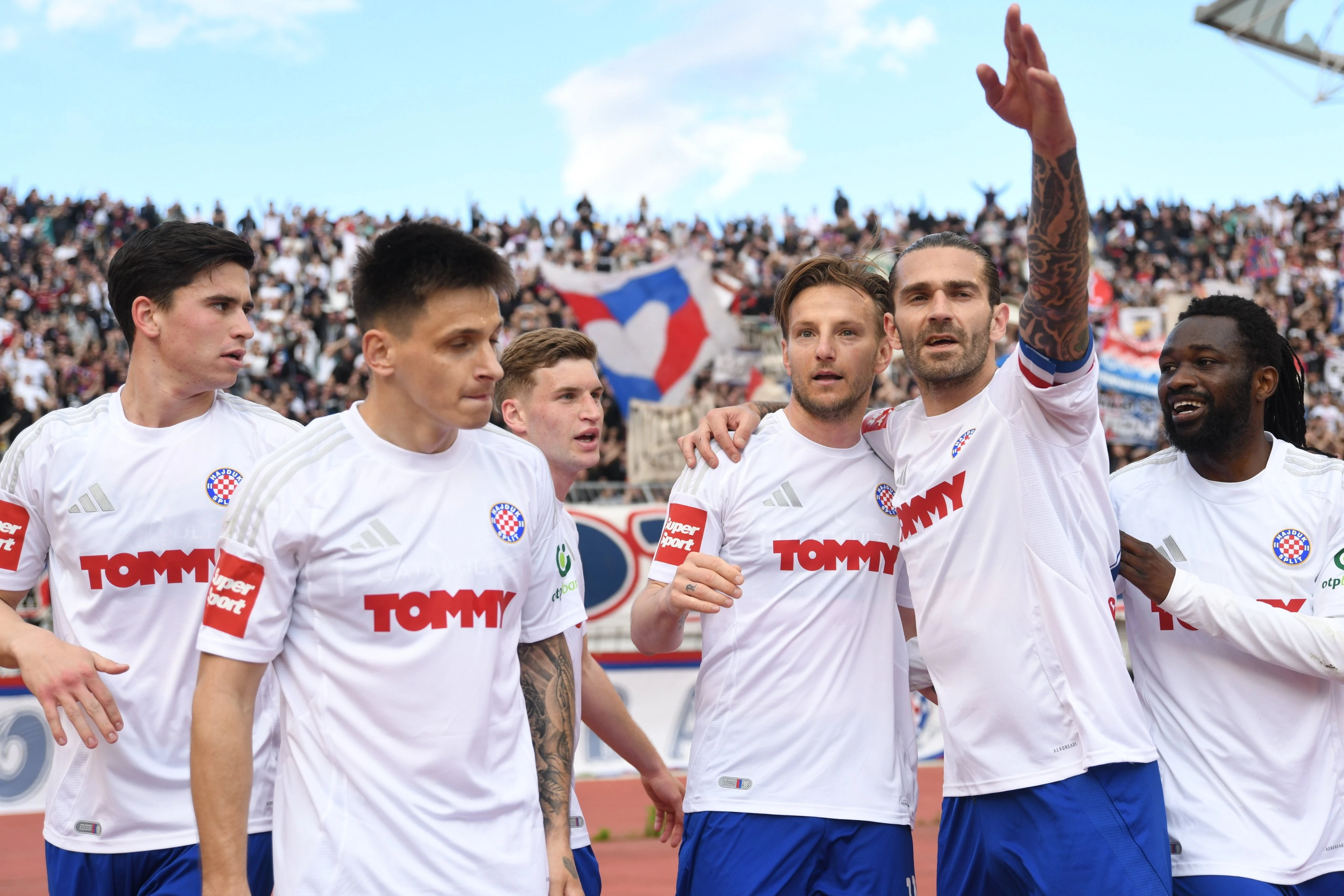 Hajduk golom Rakitića preuzeo vrh, Dinamu samo bod kod Varaždina