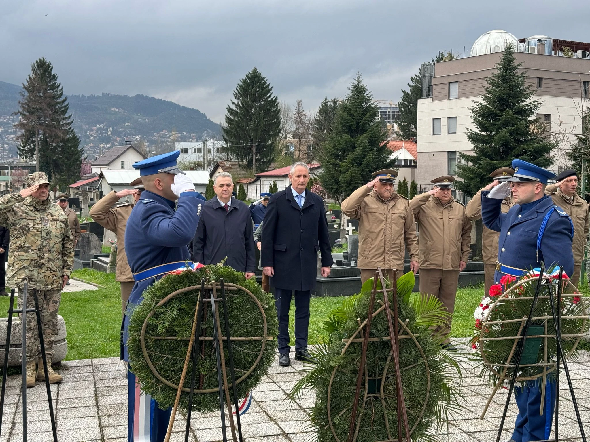 Polaganje vijenaca