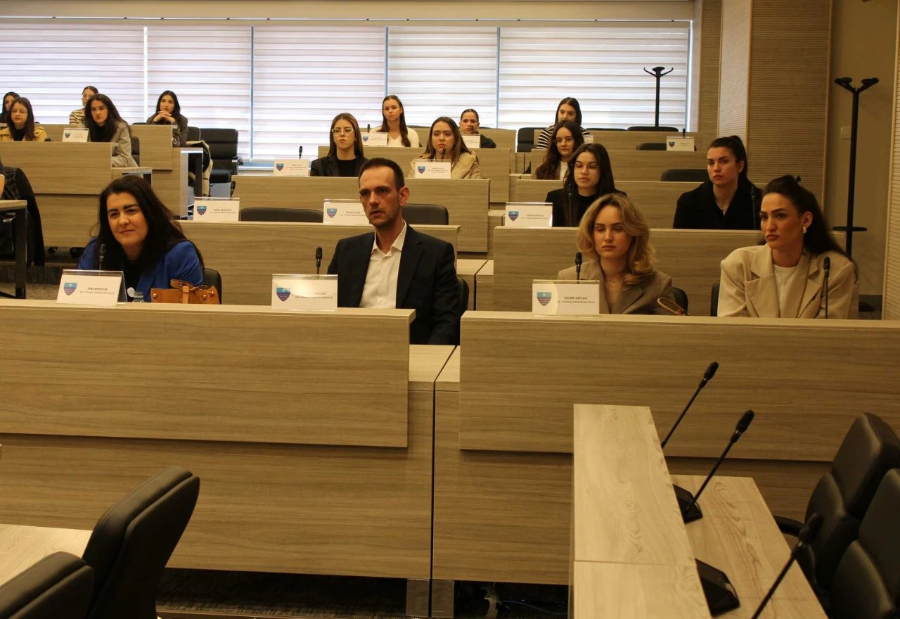 Studenti prava u posjeti Skupštini HNŽ
