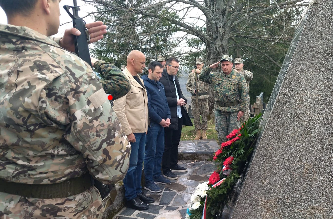Obilježena 33. obljetnica HVO-a i 20 godina 1. gardijske pukovnije u Konjicu