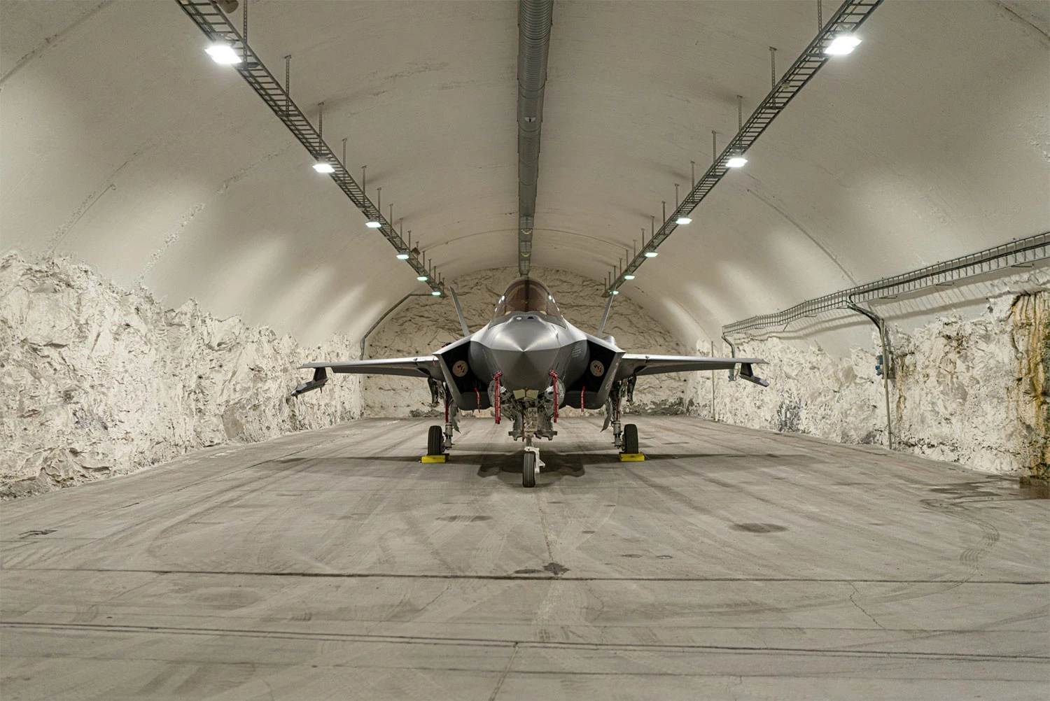 Norveška prva završila isporuku F-35: Uspostavljena i podzemna baza u planinama