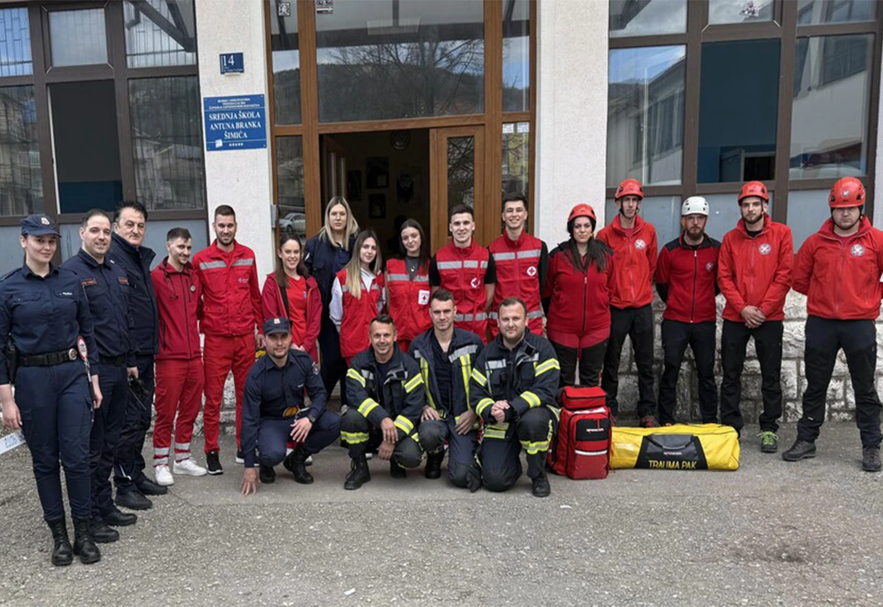 Održana edukacija o zaštiti i spašavanju za učenike i zaposlenike srednje škole