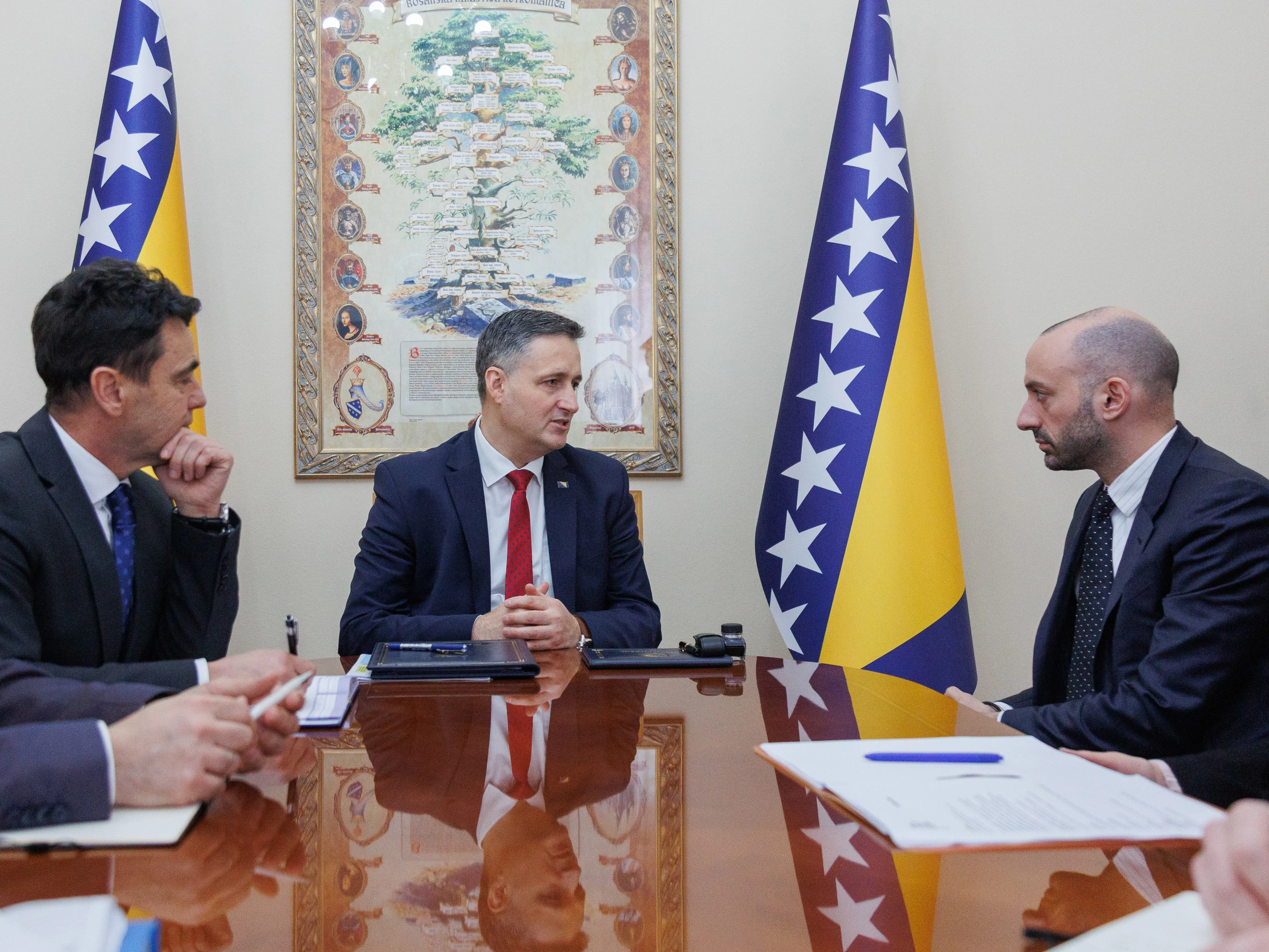 Bećirović: Dodik ugrožava mir, Francuska mora reagirati