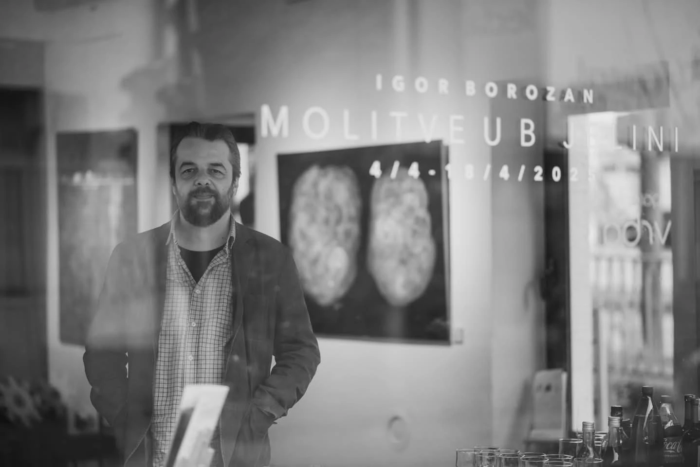 Široki Brijeg: Igor Borozan izlaže "Molitve u bjelini"