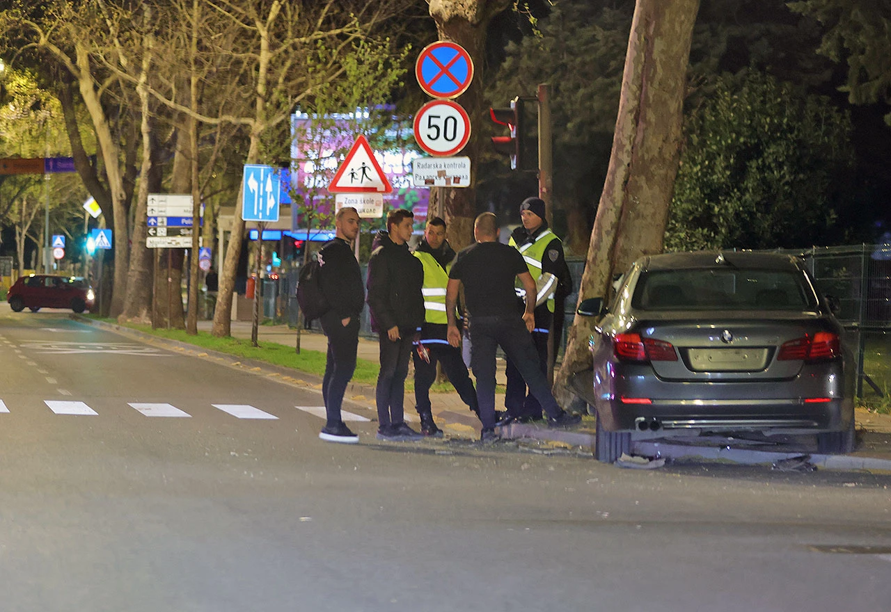 Jedno od vozila koje je sudjelovalo u prometnoj nezgodi