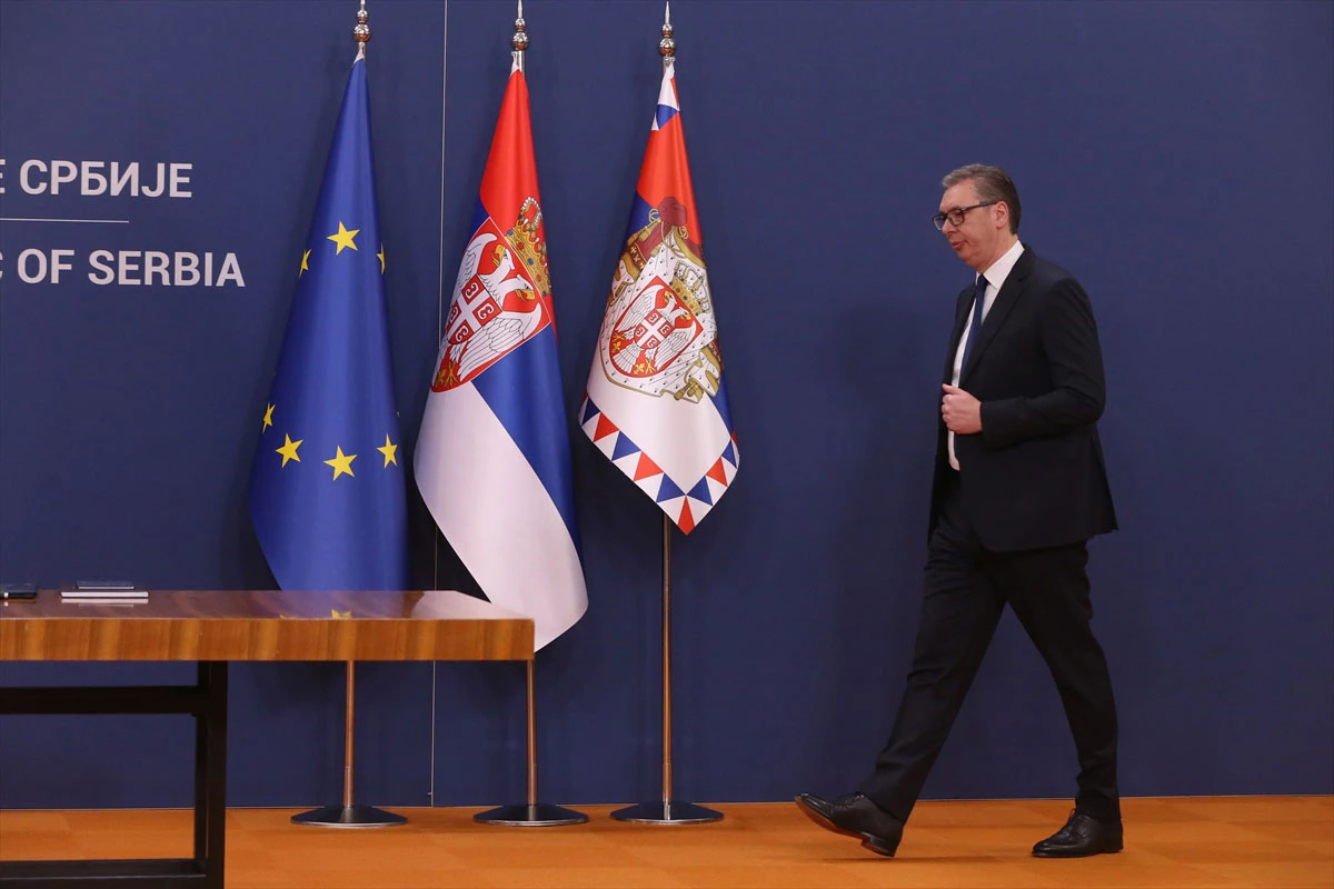 Vučić za novog premijera predložio poznatog liječnika
