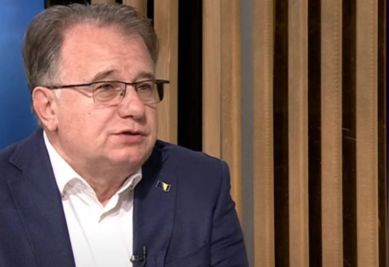 Nermin Nikšić: Ne može se jedna diskriminacija mijenjati drugom