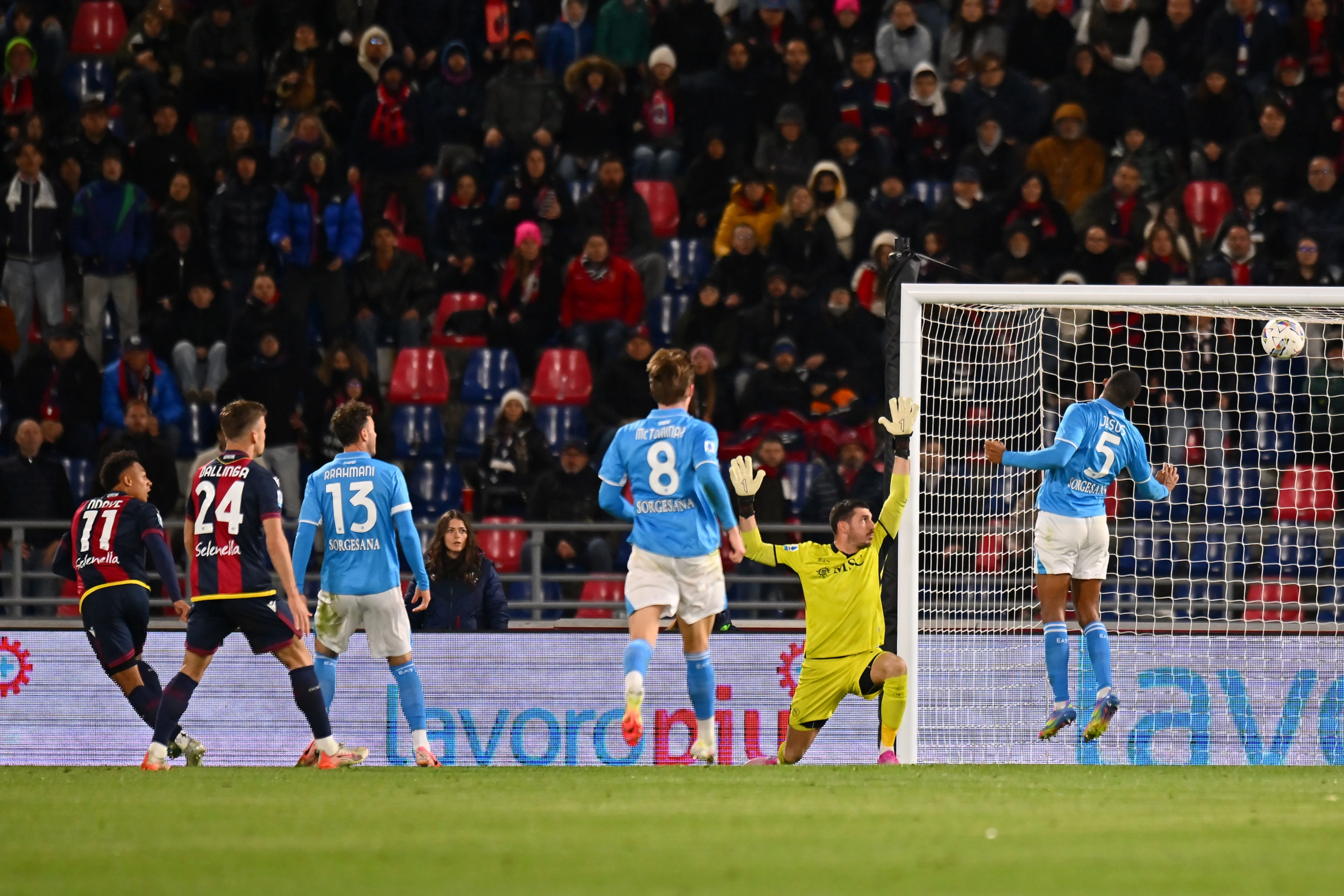 Napoli gubi korak s Interom, samo remi kod Bologne