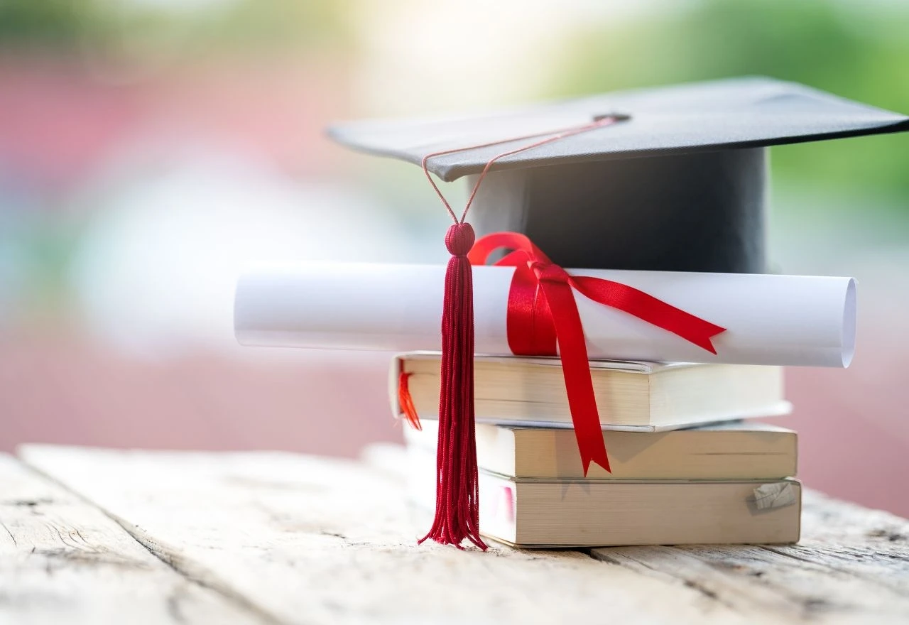 Lažne diplome: Visoka škola iz Mostara kažnjena s 50.000 KM