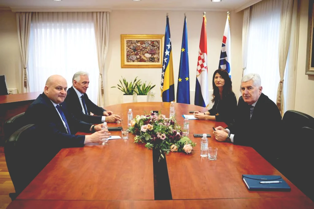 Čović s hrvatskim ministrom o Južnoj interkonekciji