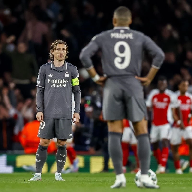 Modrić, Ancelotti i petorica igrača pred izlaznim vratima? Real sprema veliku čistku