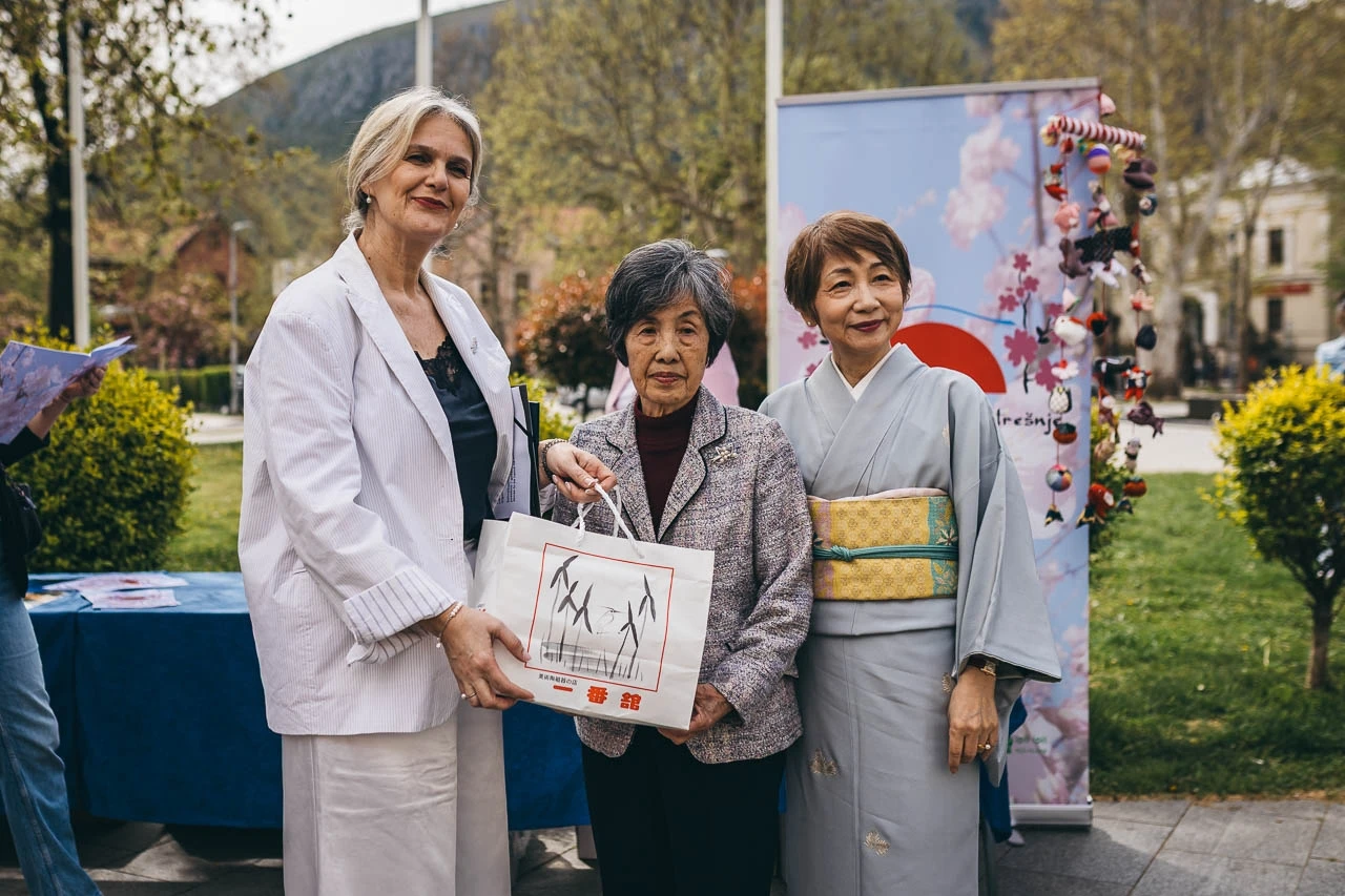 FOTO | Drugi festival japanske trešnje: Mostar bogatiji za šest novih stabala