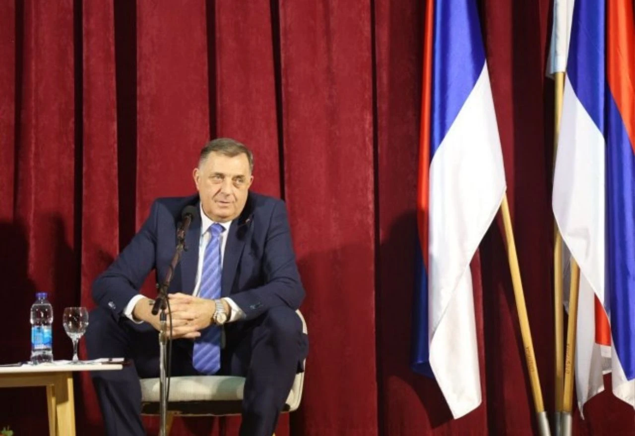 Dodik u Derventi: Neću dozvoliti sukobe, Srpska želi mir