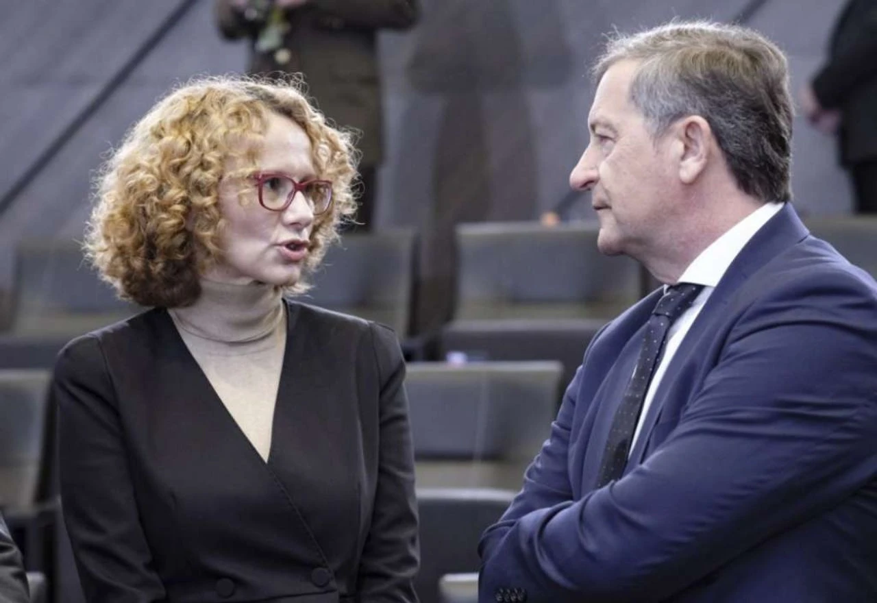 NATO je za Dayton i čuvanje visokog predstavnika