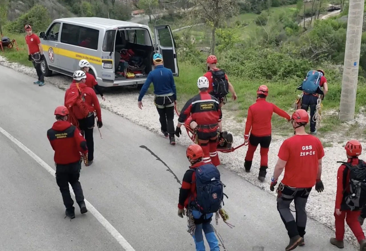 Spasilačke ekipe iz cijele BiH sudjelovale na saveznoj stijenskoj vježbi