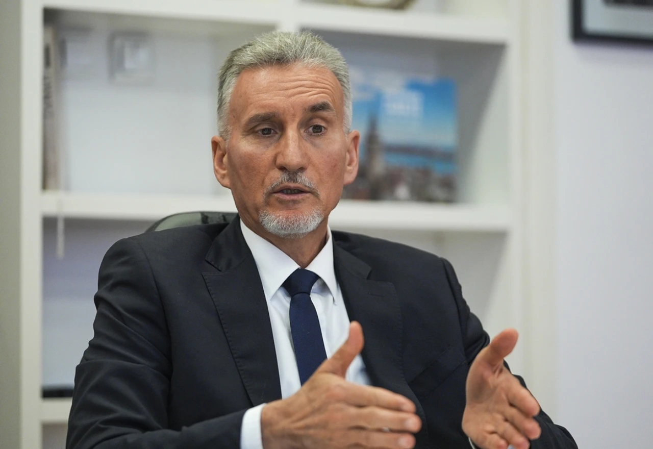 Ademović: Nitko nije spreman za rat, rješenje je na institucijama BiH