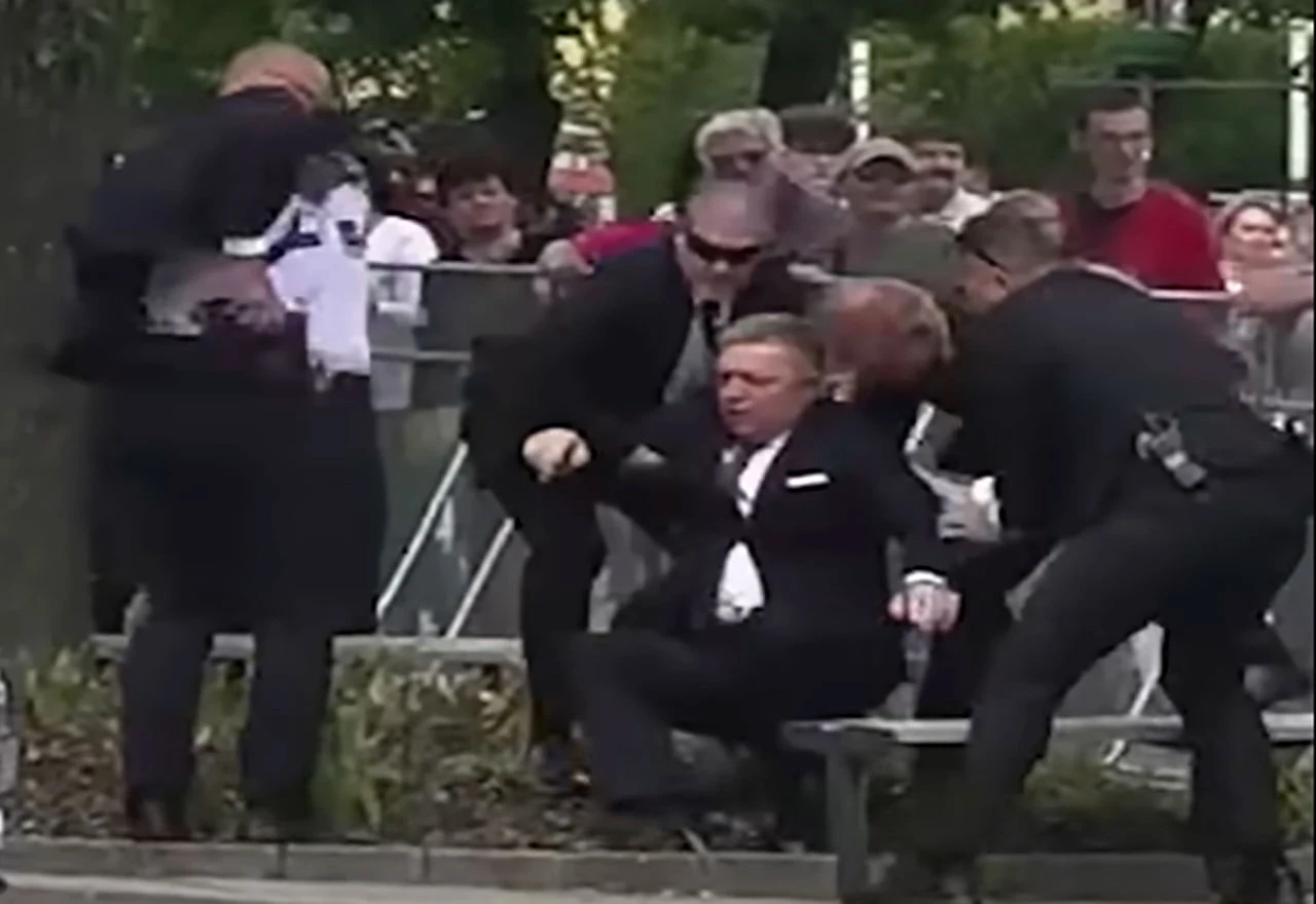 VIDEO | Do sada neviđeni snimak pokušaja atentata na slovačkog premijera