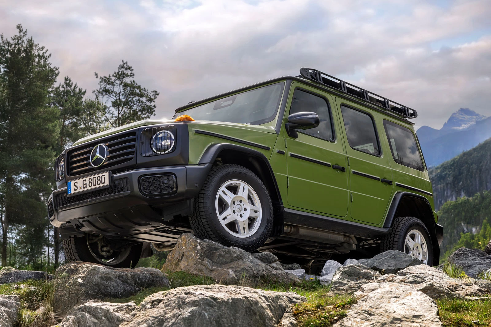 Mercedes-Benz G-klasa: Nostalgija iz 80-ih u novom izdanju
