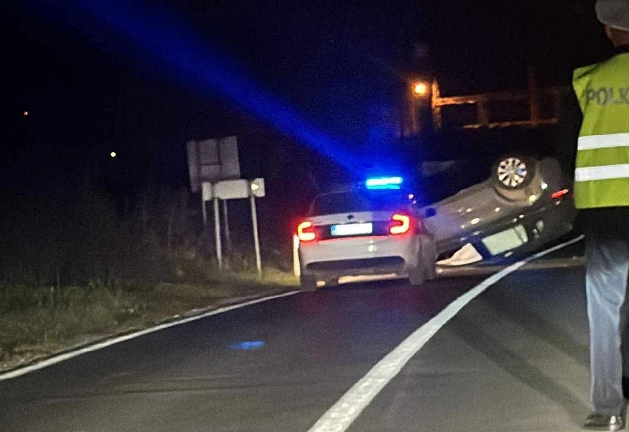 Prometna nesreća, vozilo se prevrnulo u Čulama