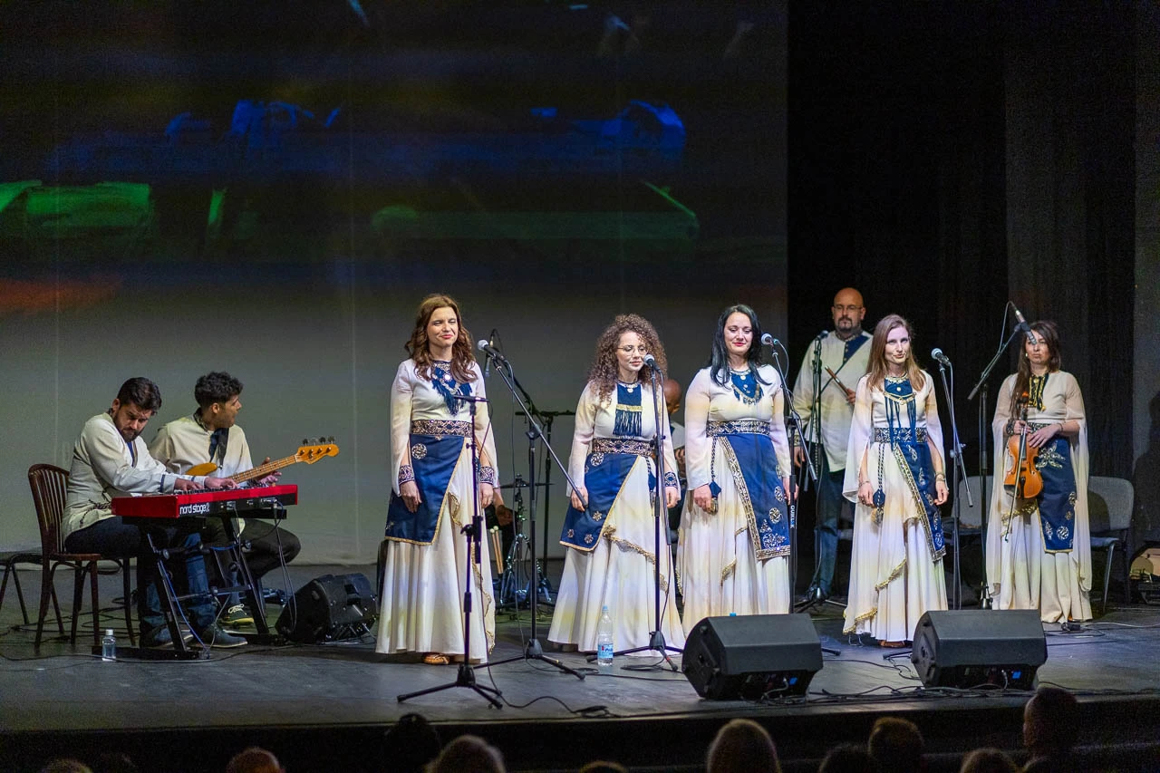 FOTO | Vaskršnji koncert u Mostaru: Grupa ''Trag'' i zbor ''Bjelopoljske kapljice''