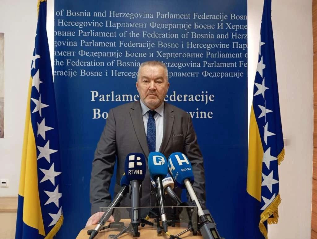 Odak traži dan žalosti u BiH na dan sprovoda Svetog Oca