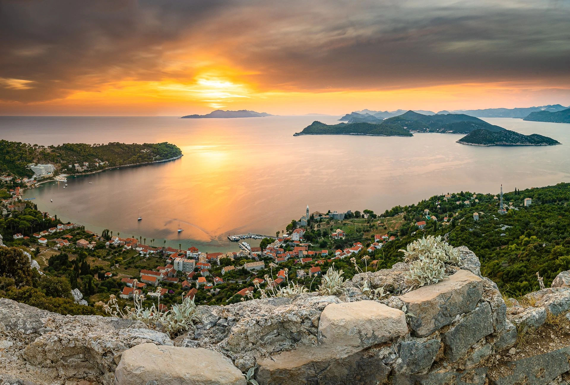 U blizini Dubrovnika krije se otok prepun zabranjenih ljubavi i legendi: Stoljećima su na njemu živjeli redovnici