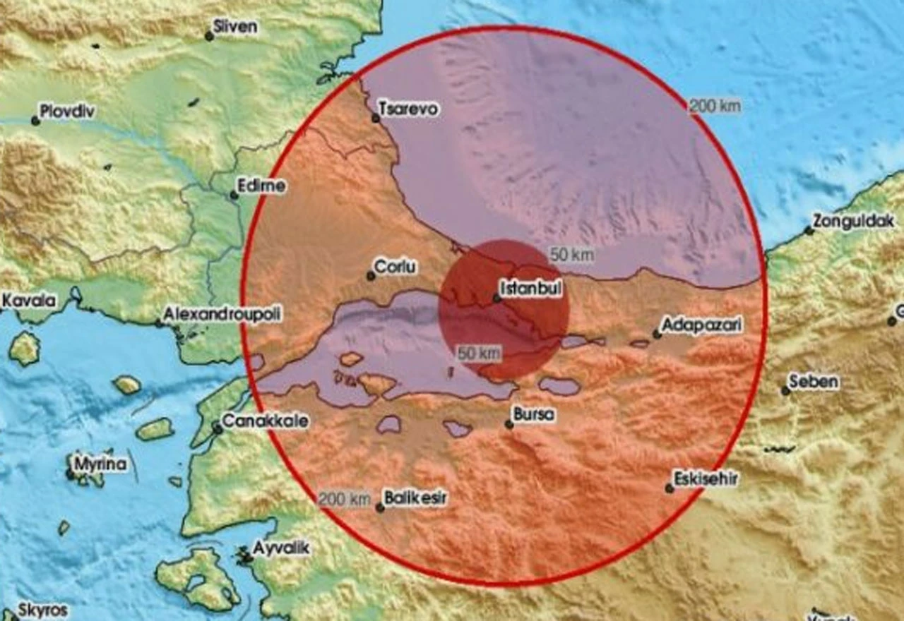 VIDEO | Potres u Istanbulu, kamera zabilježila skok muškarca sa zgrade