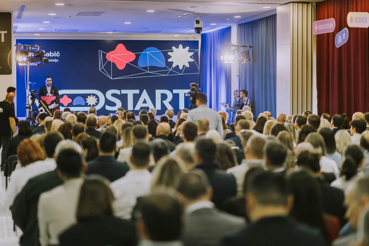FOTO | Otvorena treća međunarodna konferencija MoStart u Mostaru
