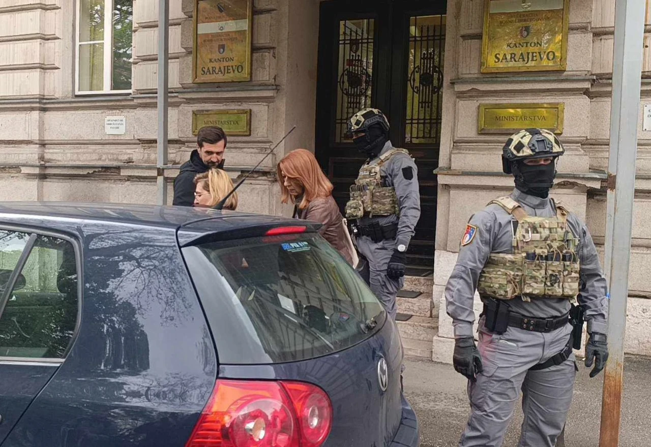 Uhićena ministrica u KS