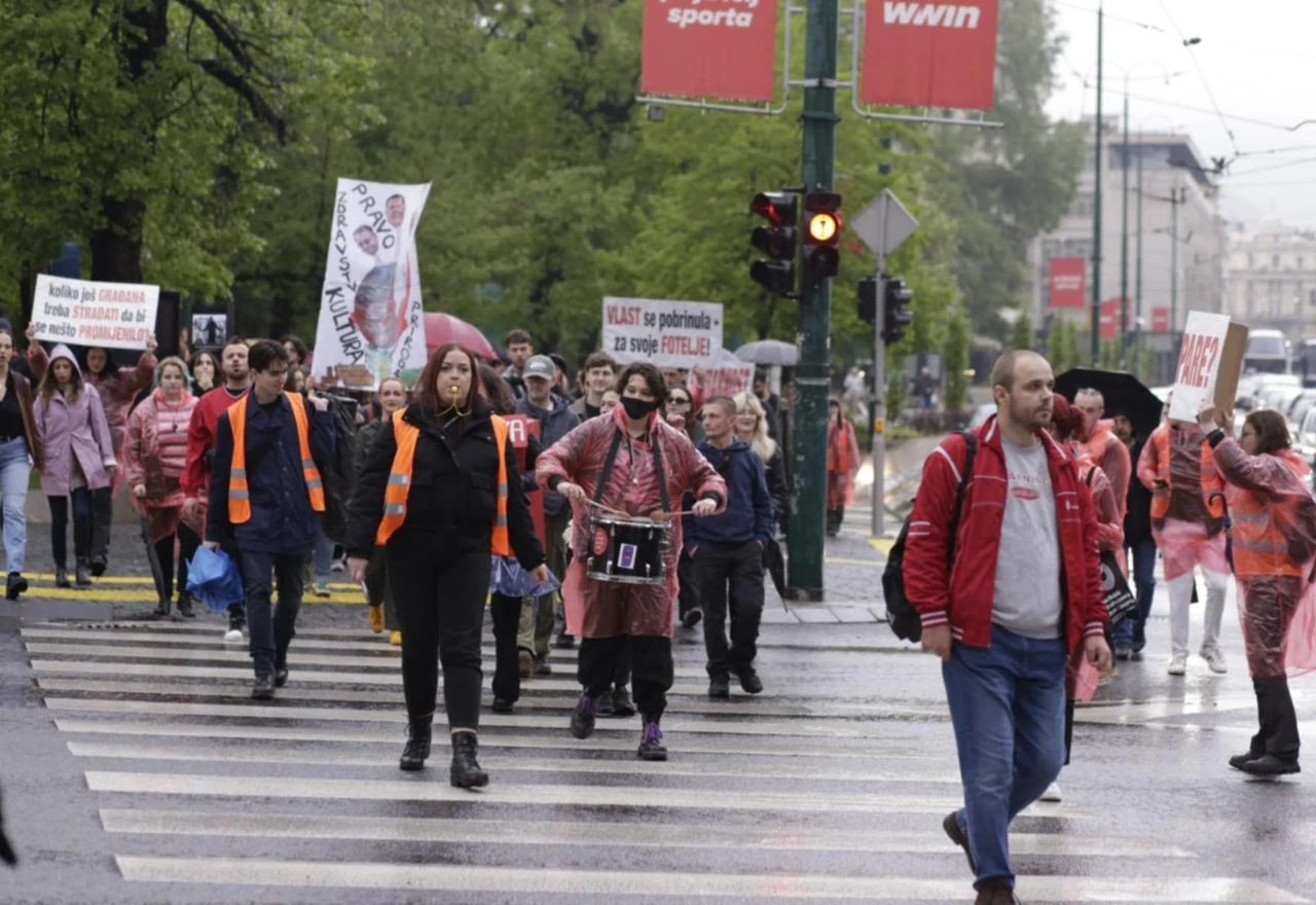 Studenti u Sarajevu prosvjedovali zbog poplava: Traže odgovornost i sankcije