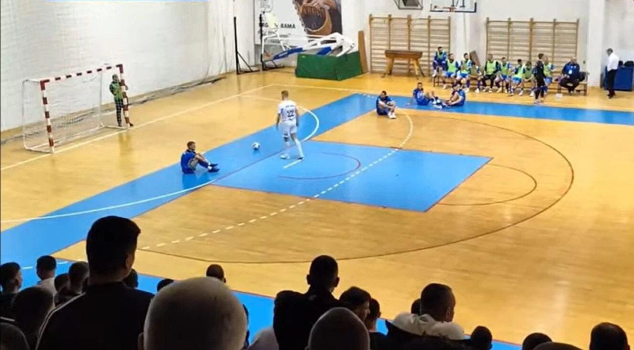 VIDEO | Rama povela 5-0, igrači ekipe Mujo Hrnjica iz revolta sjeli na teren