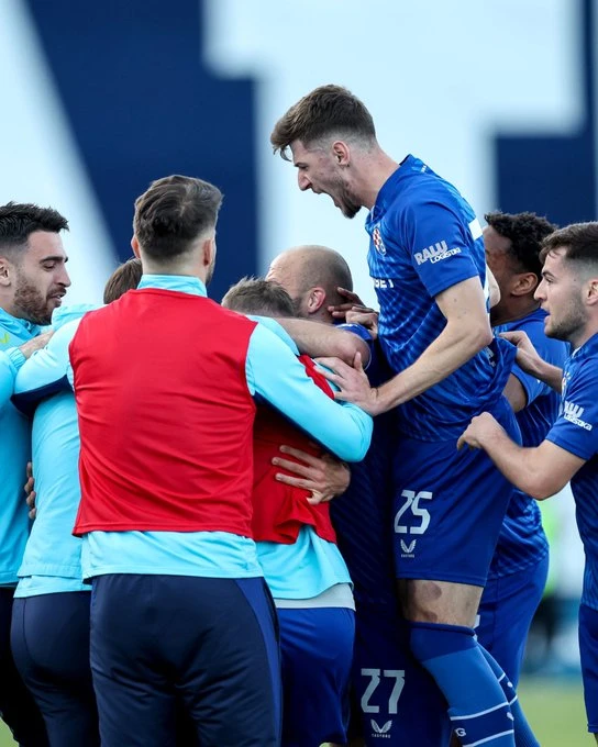 Dinamo svladao Rijeku i približio se na bod zaostatka