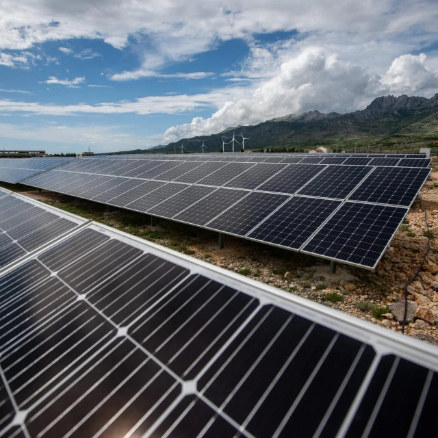 Kreće izgradnja fotonaponske elektrane snage 20,4 MW kod Gruda