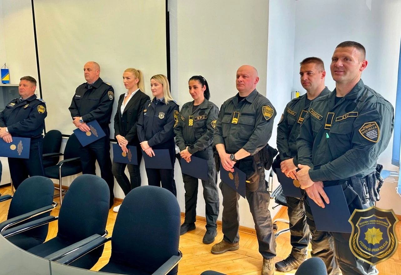 FUP: Unaprijeđeno 18 policijskih službenika