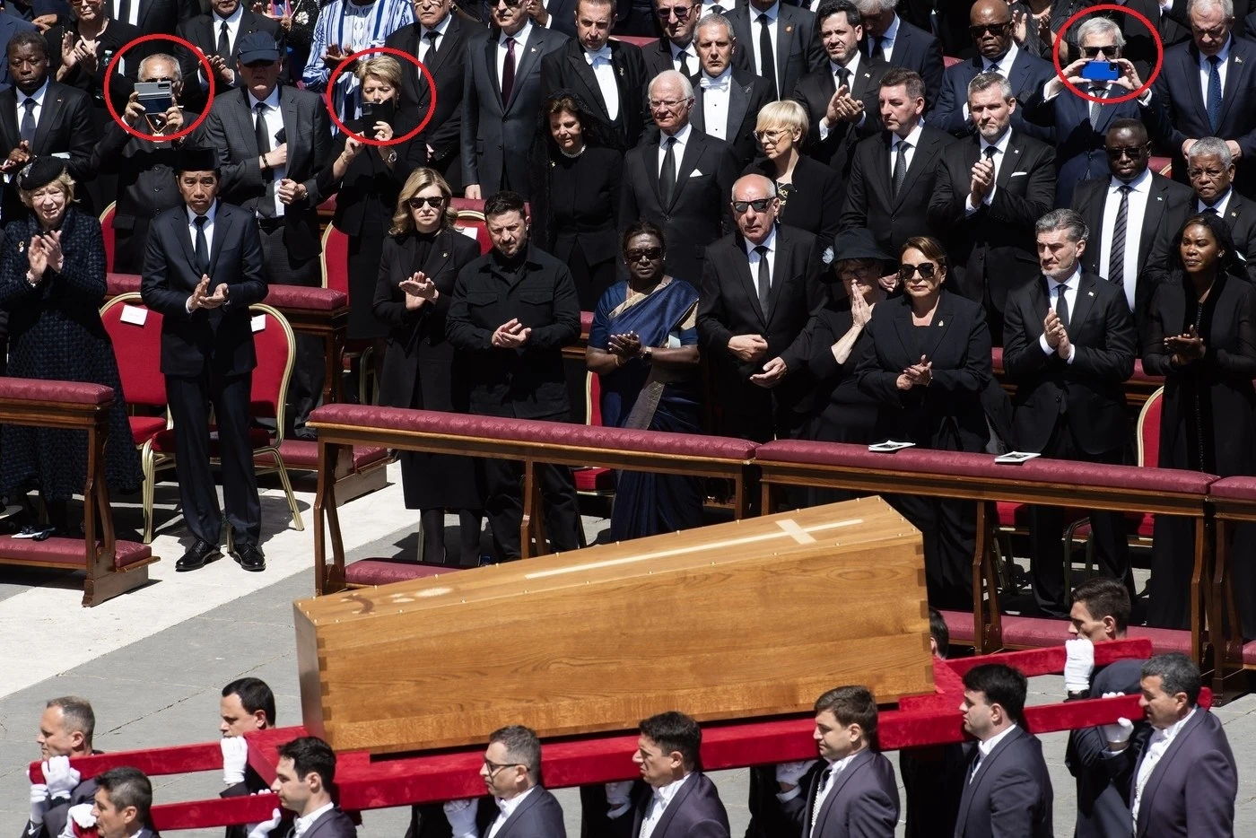 Ovo su najveće modne greške na papinom sprovodu