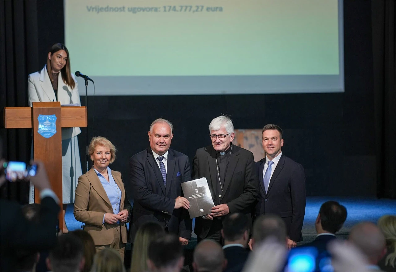 Travnik: Dodijeljeni ugovori o financiranju projekata prekogranične suradnje Hrvatske i BiH