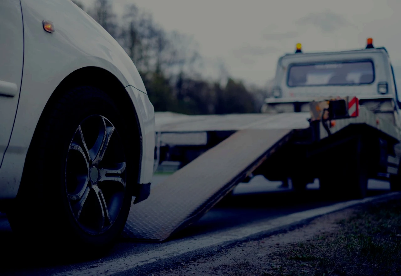 Kamionom pregazio vozača vučne službe koji je utovarivao pokvareni auto