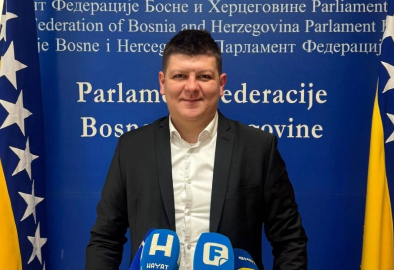 Vlada podržala Tokićevu inicijativa za uračunavanje pauze u radno vrijeme