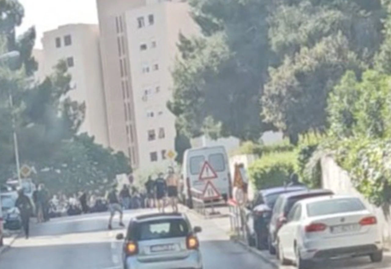 VIDEO | Boysi upali u Split, Torcida ih napala
