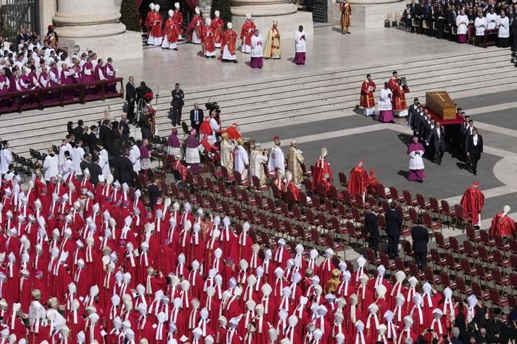 Sprovod pape Franje najmasovniji u suvremenoj povijesti nakon kraljice Elizabete II. i Tita