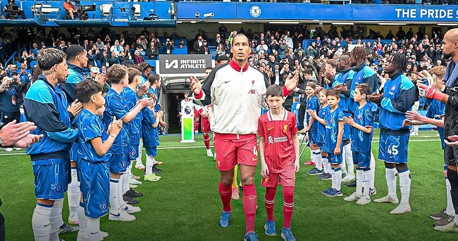 Igrači Chelsea dočekali prvake špalirom pa ih ispratili s tri komada