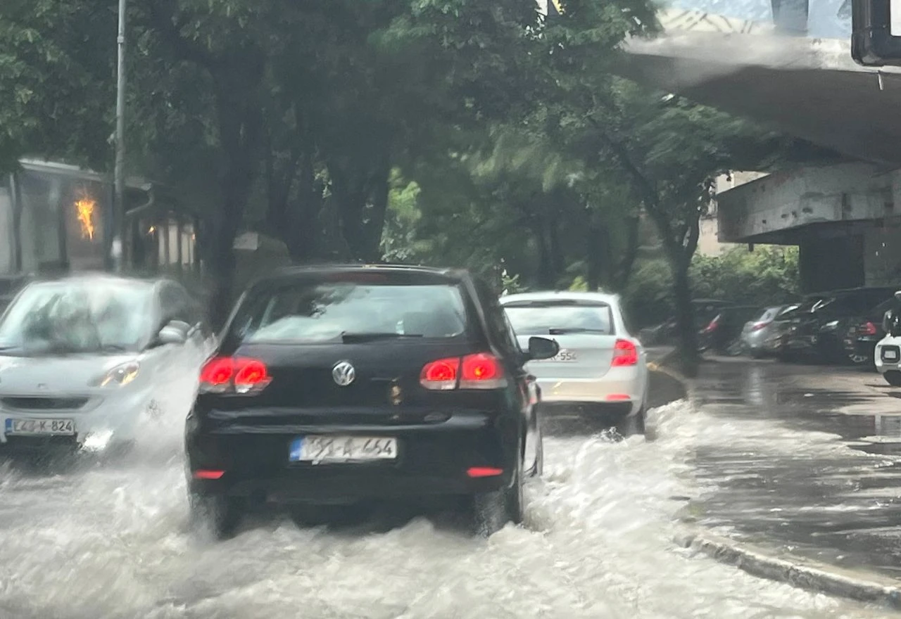 VIDEO | Mostar i ovog jutra pod vodom