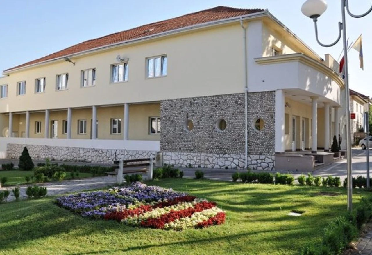 Općina Čitluk daje 200 KM maturantima