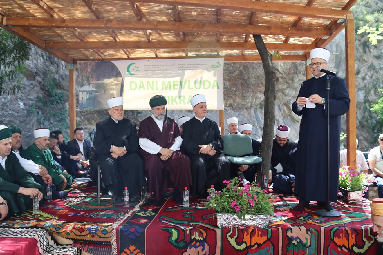 Muftija Dedović: Braneći vakufske lokalitete u sred Mostara branimo čast; Reisul-ulema: Ovo je crvena linija