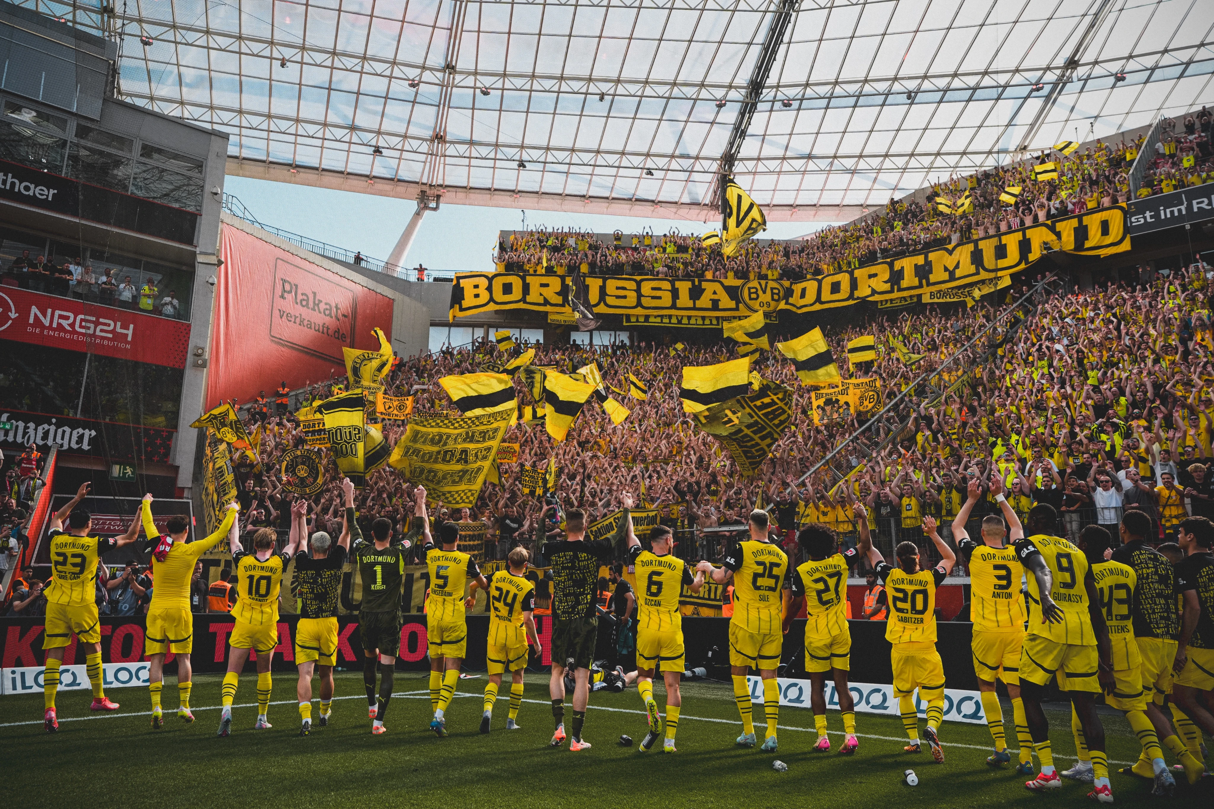 Borussia (D) slavila u Leverkusenu i zadržala šanse za Ligu prvaka