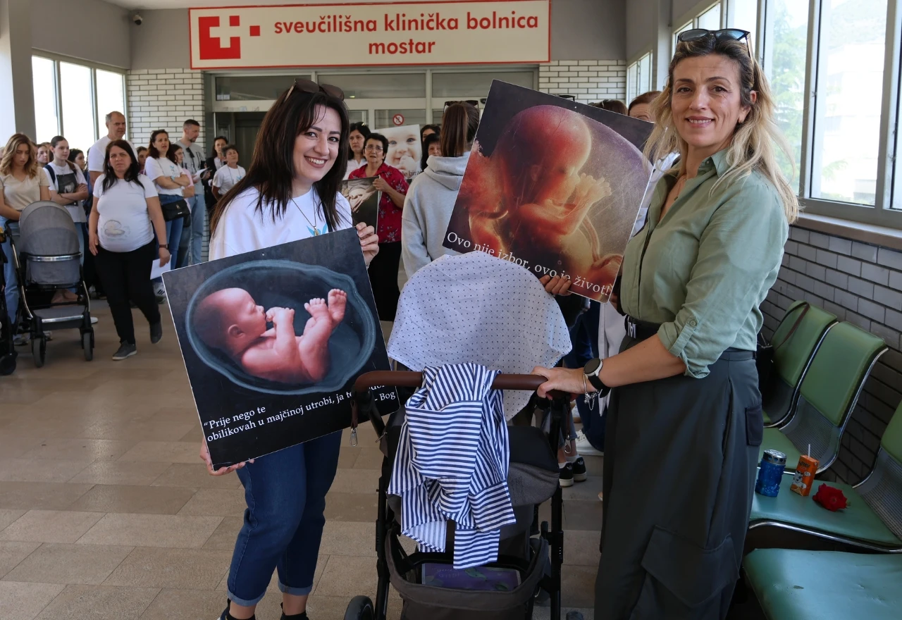 Hod ljubavi za nerođene: "Bili smo živa poruka i sebi i drugima"
