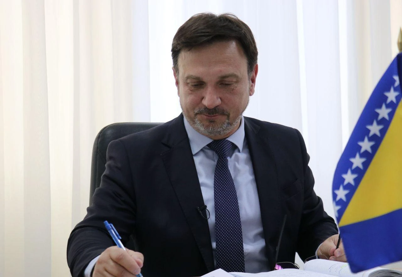 Hasičević najavio preokret: ''I neradna nedjelja mogla bi postati radna!''