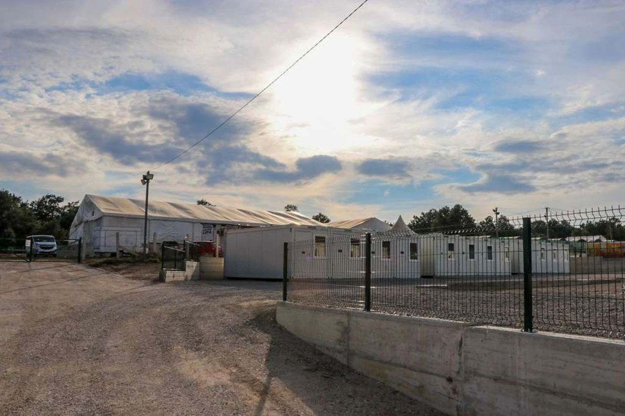 Bihać: Pakistanac stradao u masovnoj tučnjavi u migrantskom kampu