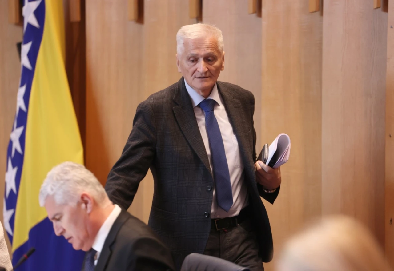 Dom naroda u ponedjeljak o smjeni Špirića, Košarca i Amidžića, SNSD najavio prisustvo