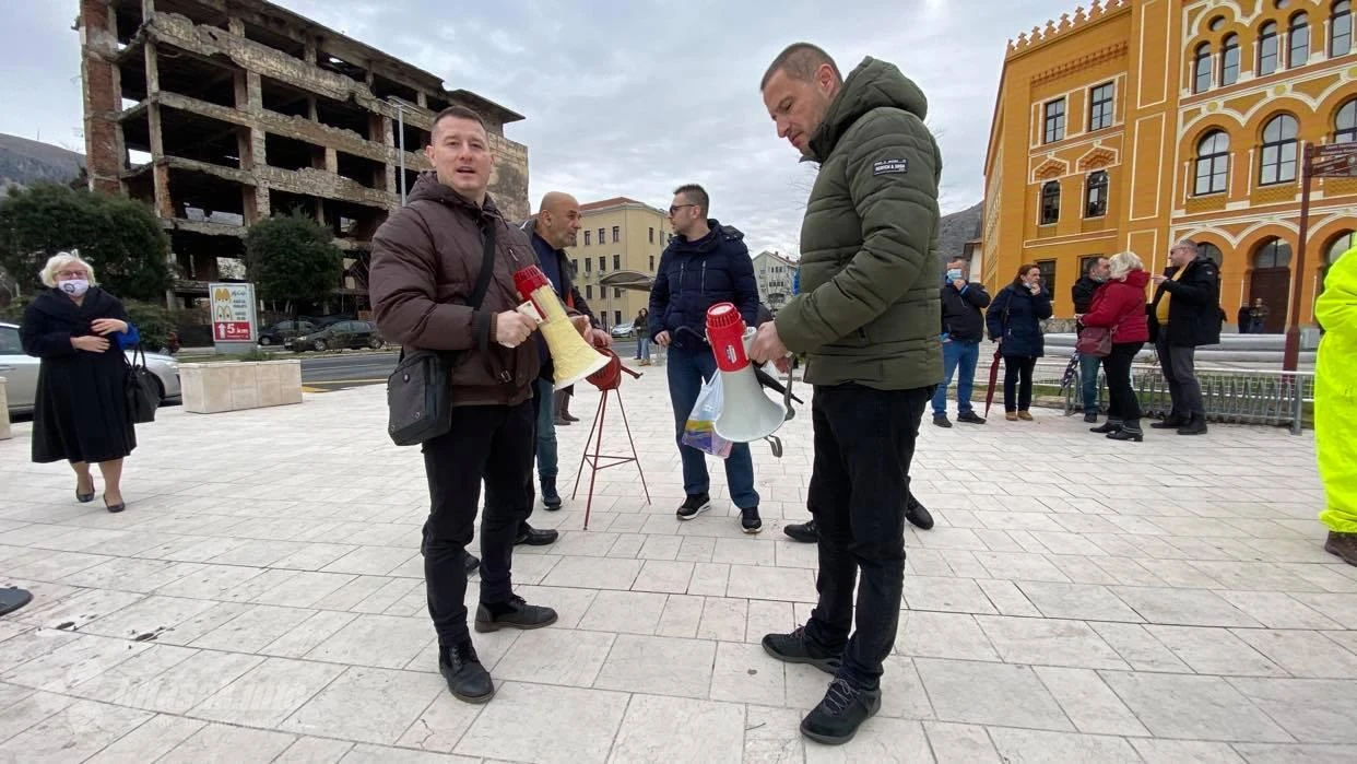 Zdravstveni radnici sutra izlaze na ulice: Hoće li Vlada konačno popustiti?